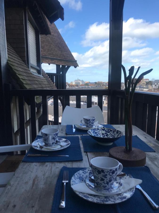 Apartamento Le Pullman Deauville Exterior foto