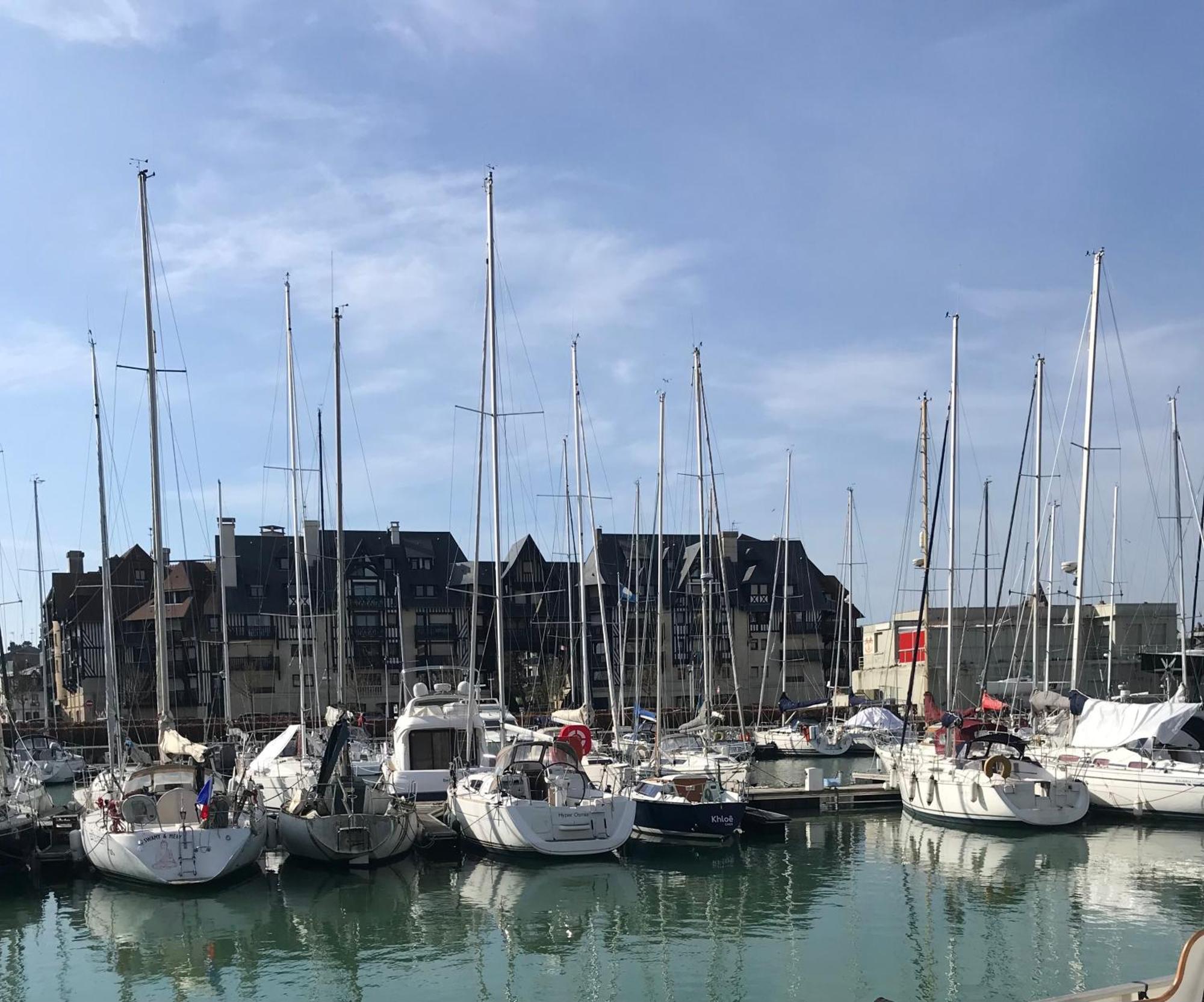 Apartamento Le Pullman Deauville Exterior foto